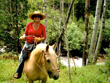 Lee Congdon specializes in residential homes with land for horses in Sedona and the Verde Valley Arizona